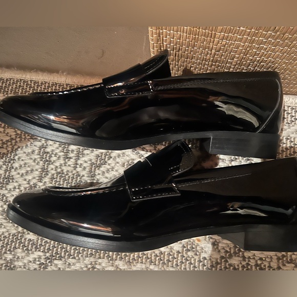 Zara Patent Leather Loafers - Picture 9 of 15
